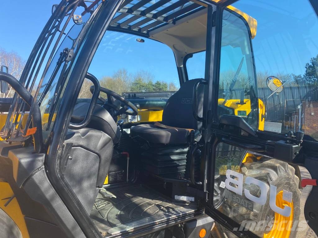 JCB 533-105 Teleskopiskie manipulatori