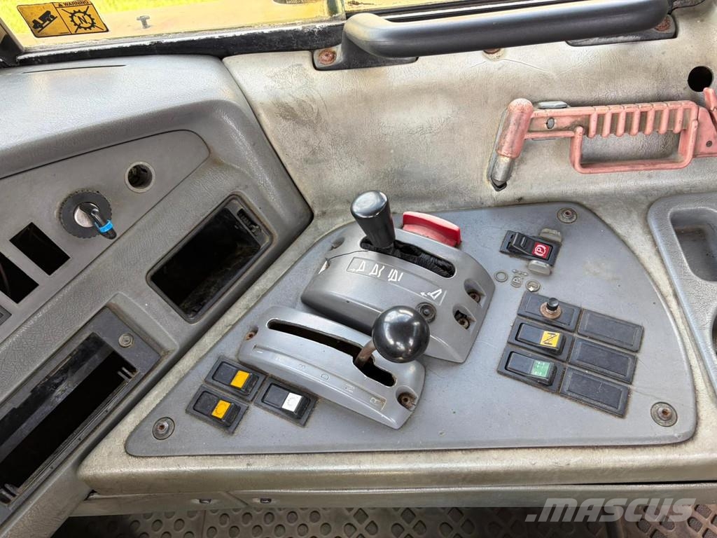 Volvo A30D ساحبات مفصلية