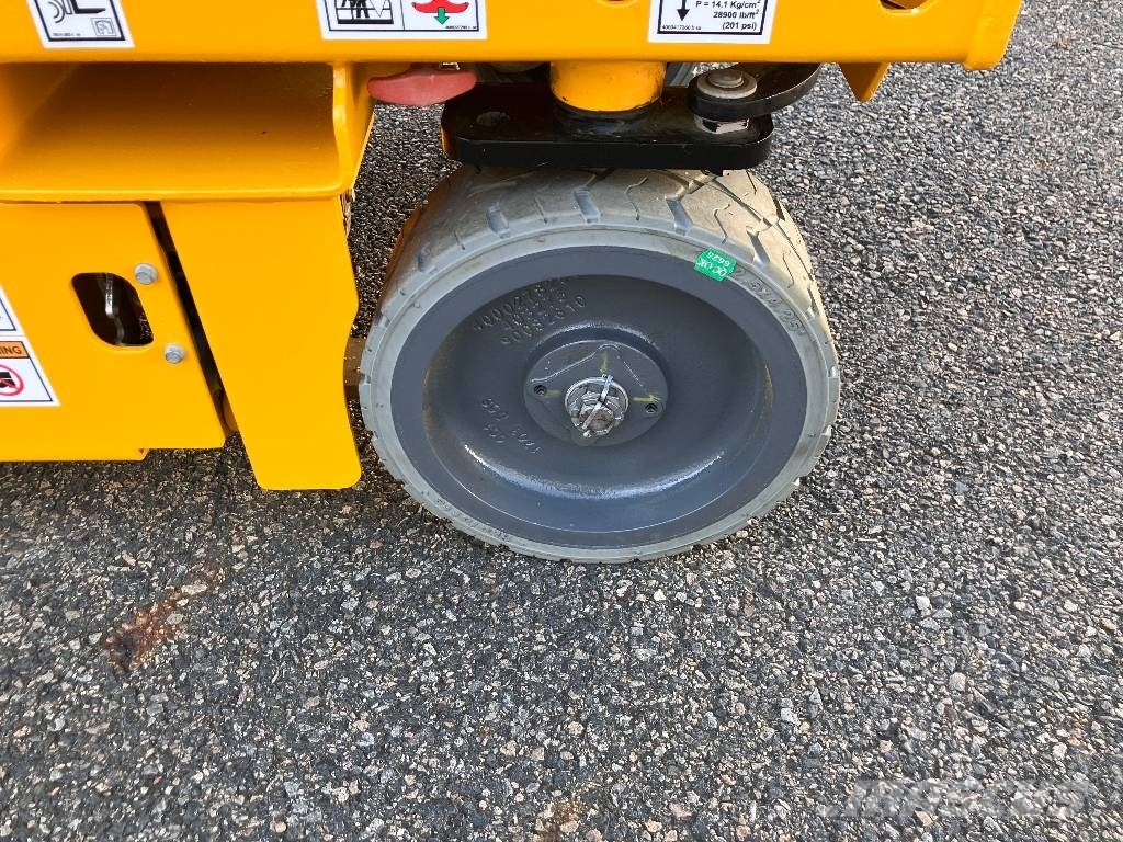 HAULOTTE OPTIMUM8 - NEW BATTERIES NEW WHEELS Scheren-Arbeitsbühnen