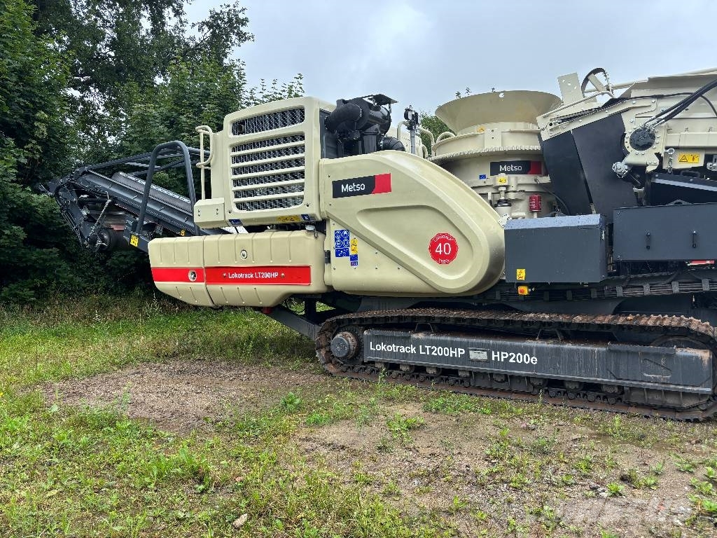 Metso LT200HPe 移动式破碎机