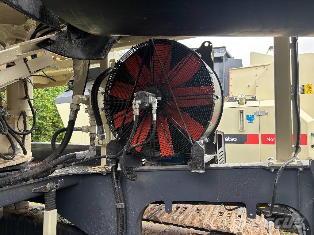 Metso LT200HPe 移动式破碎机