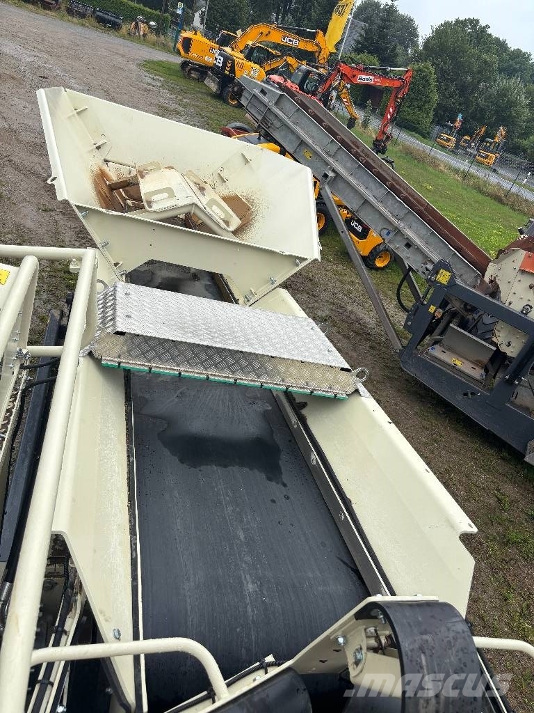 Metso LT200HPe 移动式破碎机