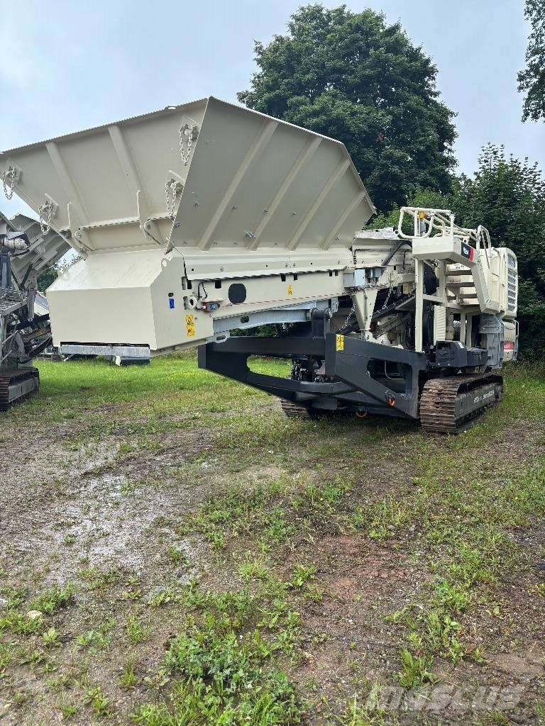 Metso LT200HPe 移动式破碎机