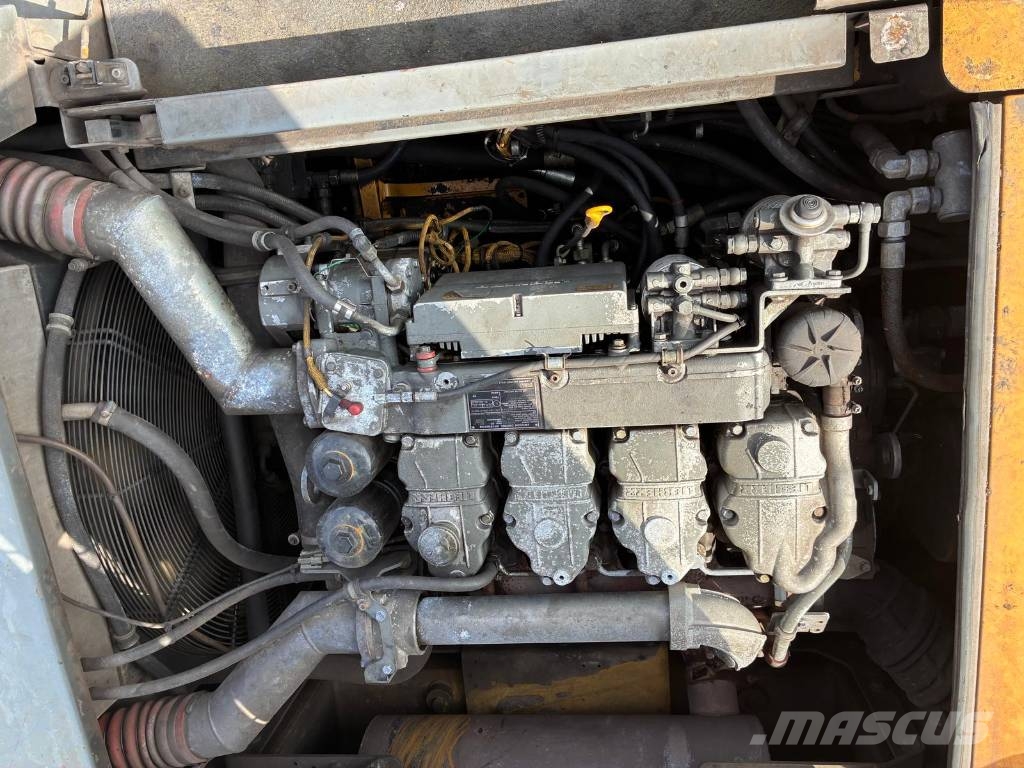 Liebherr 934 Bageri za prenos primarnih/sekundarnih sirovina
