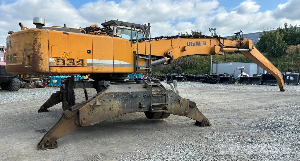 Liebherr 934 Bageri za prenos primarnih/sekundarnih sirovina