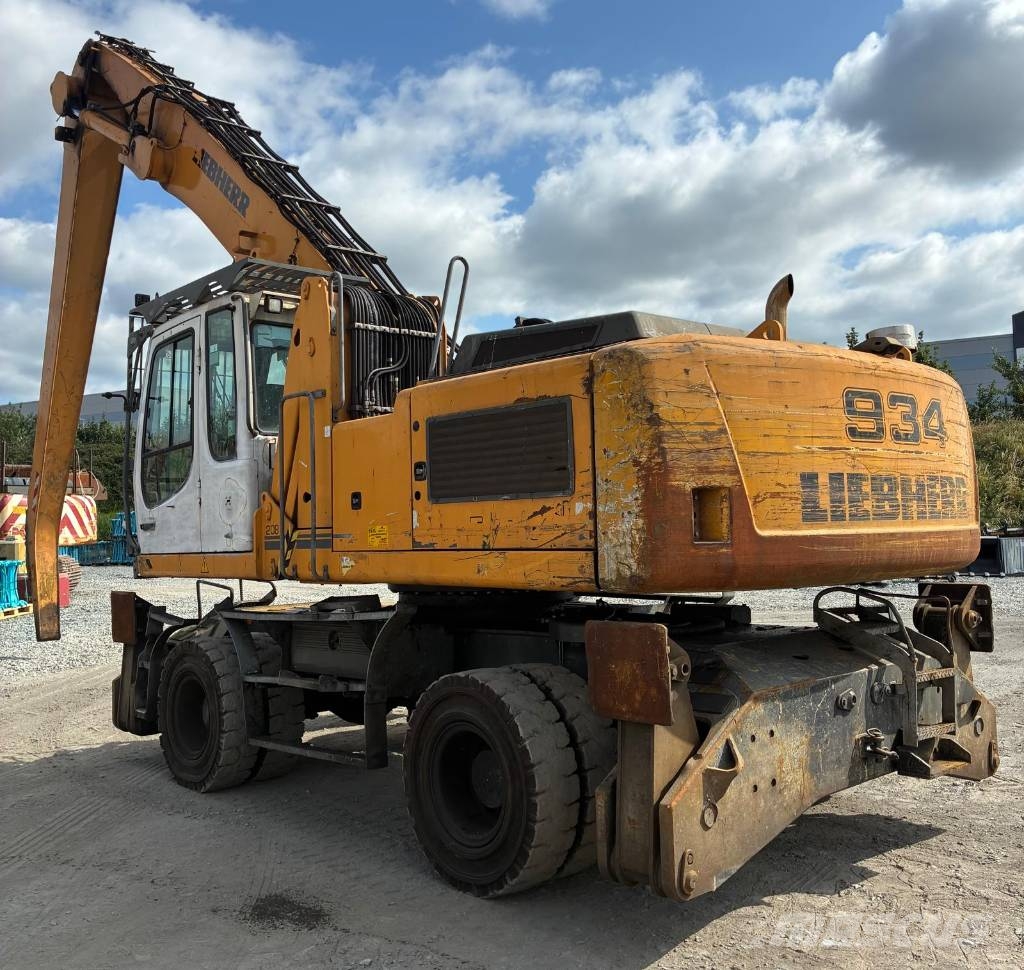 Liebherr 934 Bageri za prenos primarnih/sekundarnih sirovina