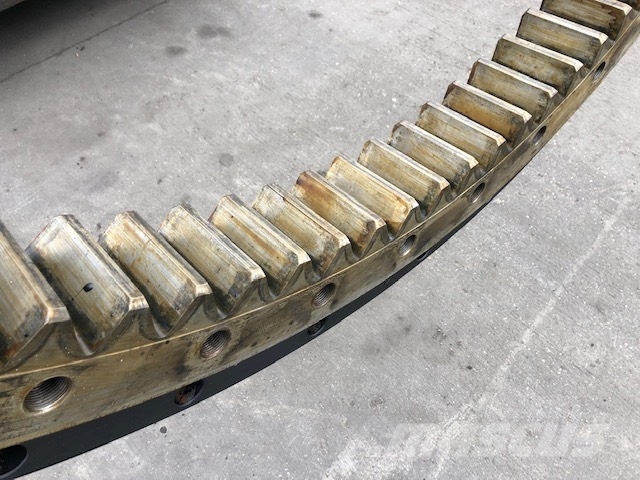 Fiat-Hitachi EX 355 LC BEARING / ŁOŻYSKO OBROTU Vaihteisto