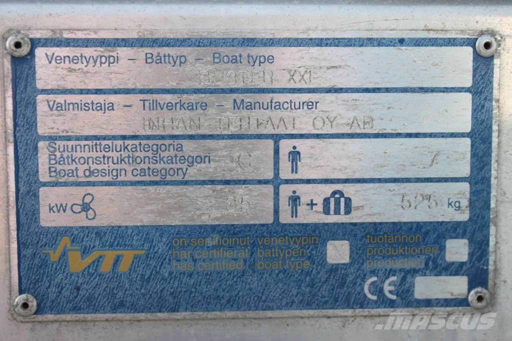 Buster XXL Veneet, proomut ja ponttoonit