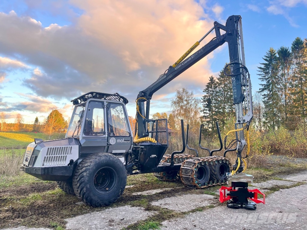 Malwa 560.3F + Farmikko 221TCE Šumarski traktori