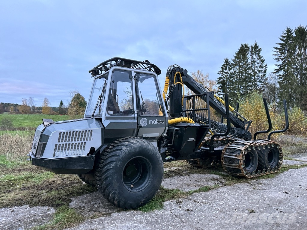 Malwa 560.3F + Farmikko 221TCE Šumarski traktori
