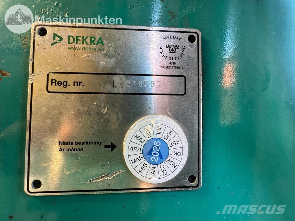 Maeda 1033 CW-1 Minikraanad