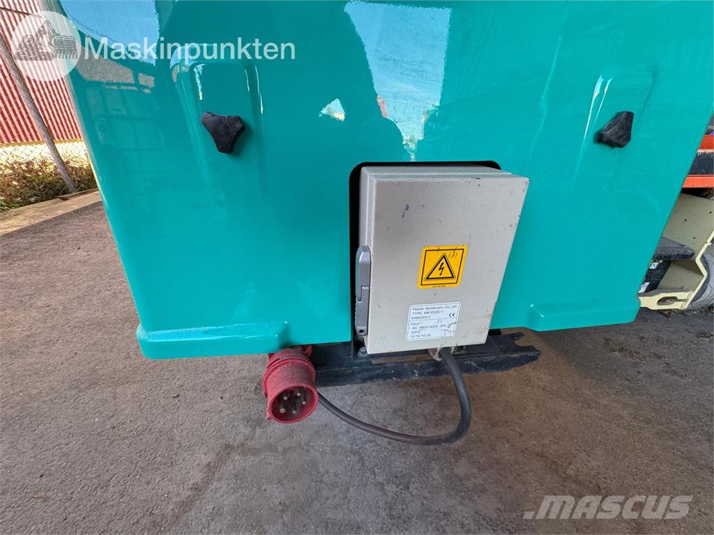 Maeda 1033 CW-1 Minikraanad