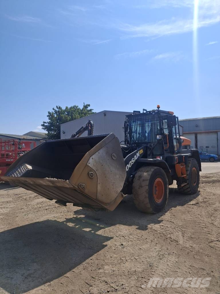 Doosan Dl250-7 15 Tonne Loading Shovel Radlader