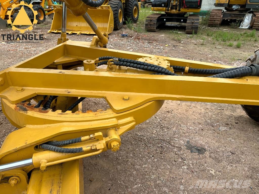 CAT 12 G Niveleuse