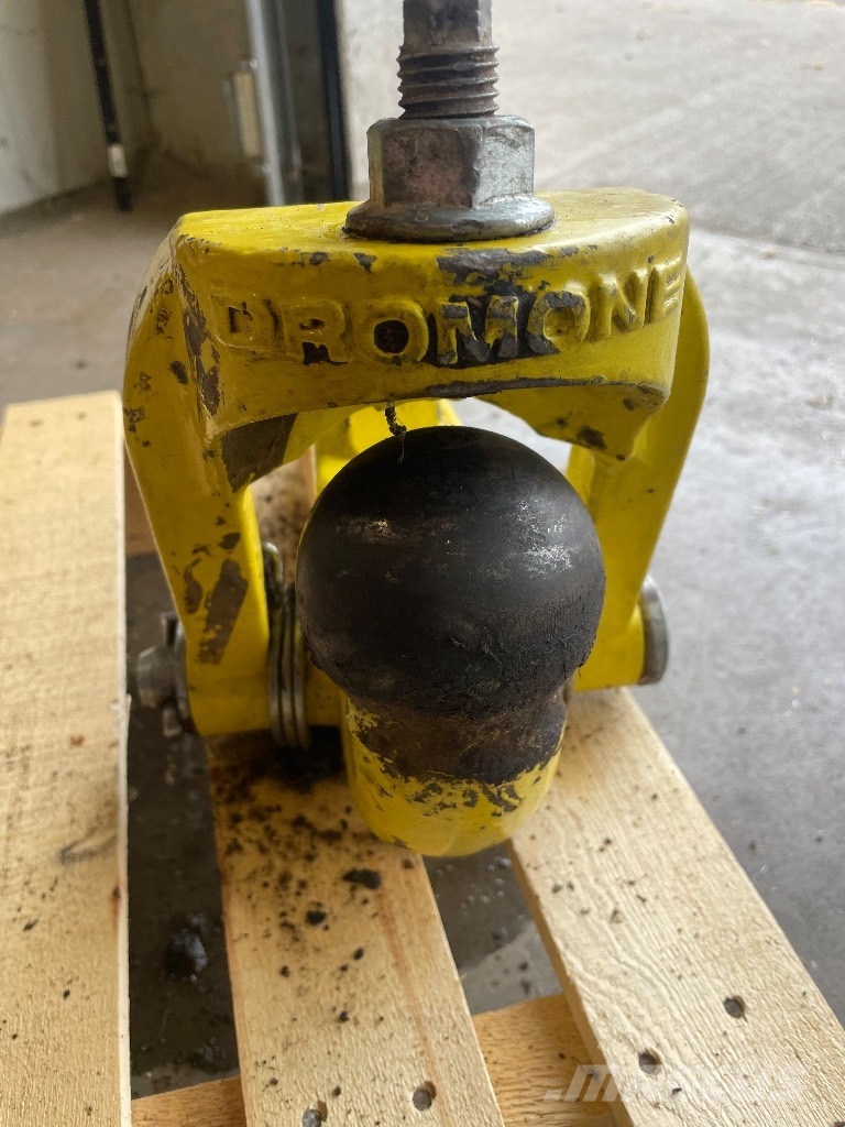 Dromone Kuldrag Case/New Holland Cits traktoru papildaprīkojums