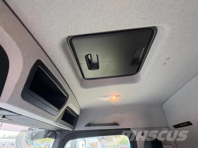 Mercedes-Benz Antos 2540 Kraanwagen Hiab 158E-4 All-Terrain-Krane