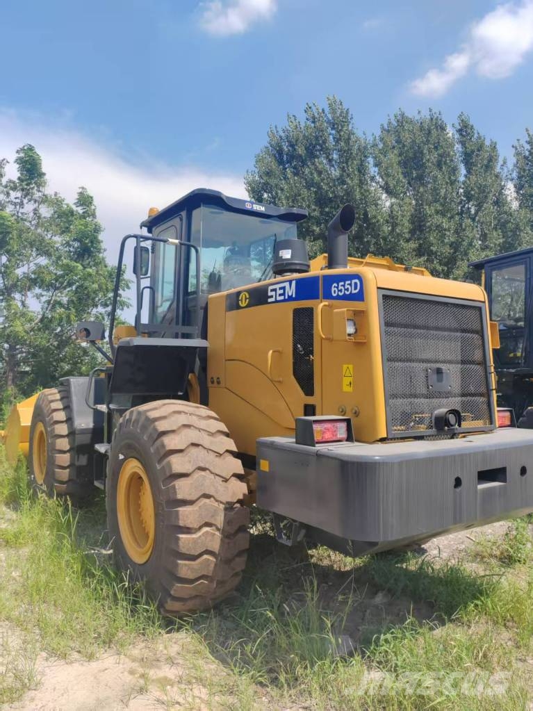 SEM 655D Kolesni nakladalci