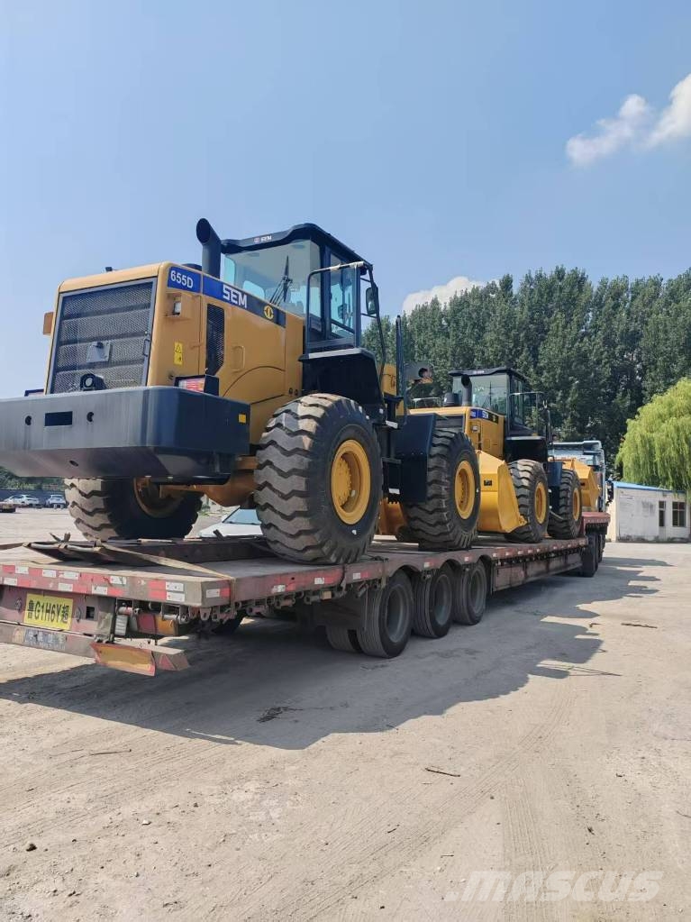 SEM 655D Kolesni nakladalci