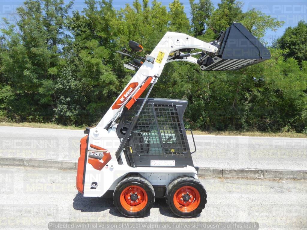 Bobcat S100 لوادر انزلاقية التوجيه