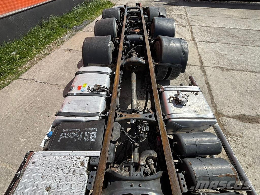 Scania R 650 8x4*4 RETARDER / CHASSIS L=7600 mm Шасси с кабиной