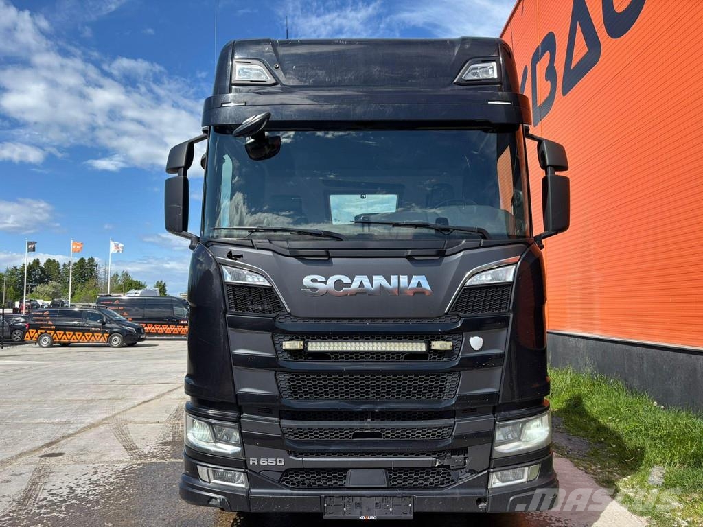 Scania R 650 8x4*4 RETARDER / CHASSIS L=7600 mm Шасси с кабиной