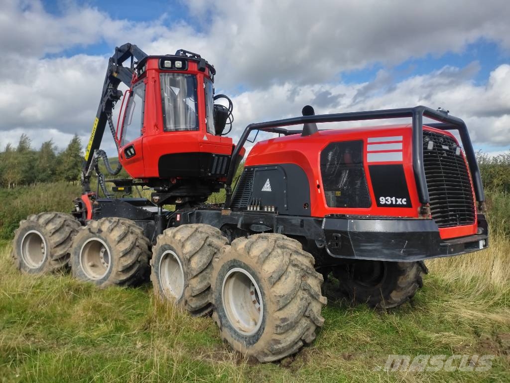 Komatsu 931 XC Harversteri