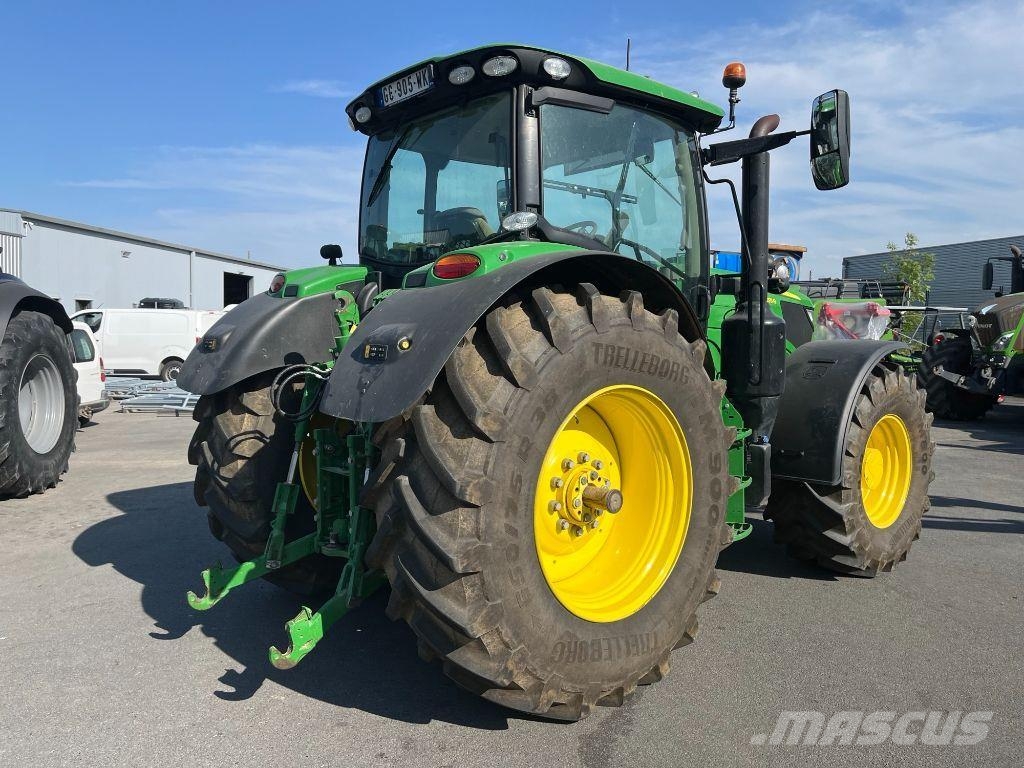 John Deere 6155R Tractoren
