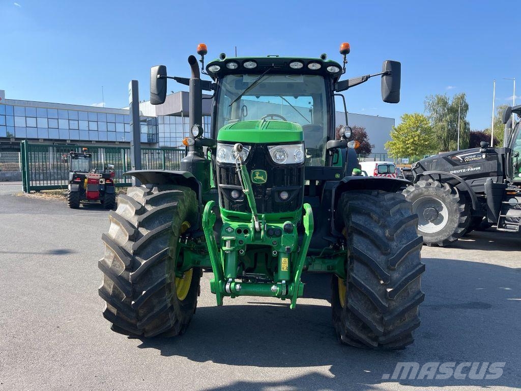John Deere 6155R الجرارات