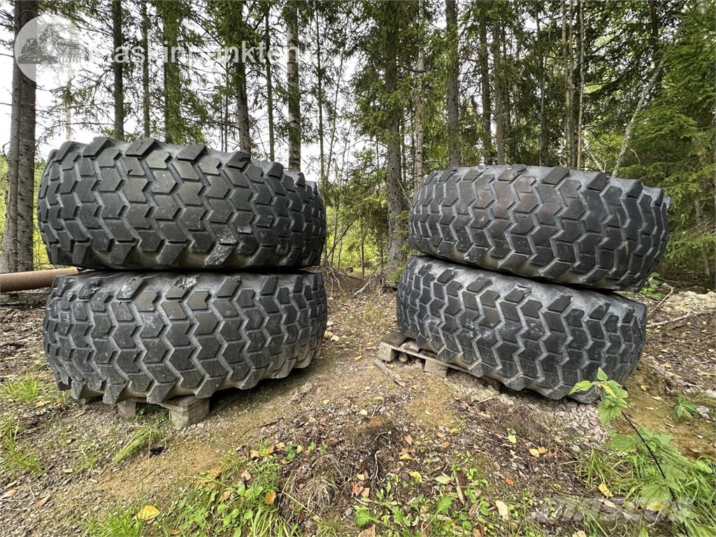 Lännen 860K Premium Frontaliniai krautuvai ir ekskavatoriai