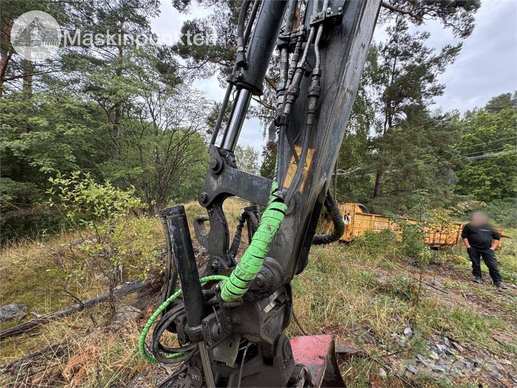 Lännen 860K Premium Frontaliniai krautuvai ir ekskavatoriai