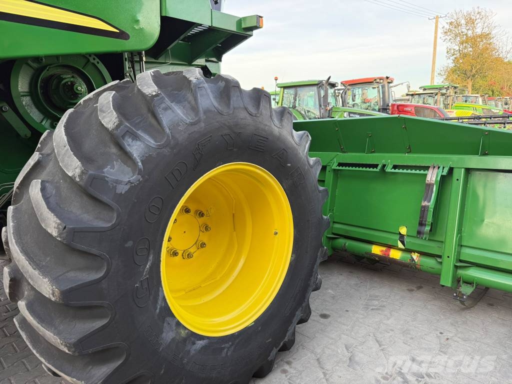 John Deere 1570 Biçerdöverler