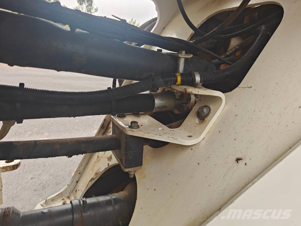 Volvo L 90 H Incarcator pe pneuri