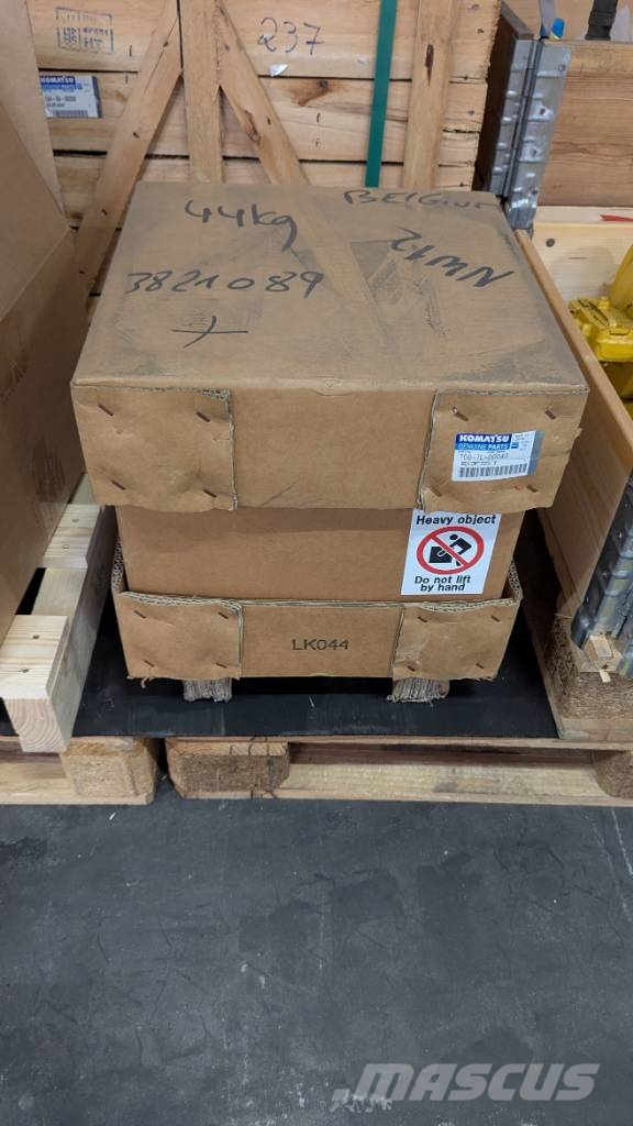 Komatsu D65PX-15 - HYDRAULIC MOTOR ASSY - 708-7L-00040 Hidráulicos