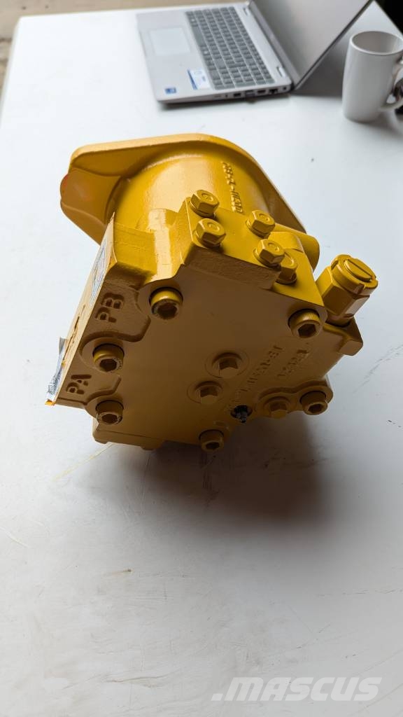 Komatsu D65PX-15 - HYDRAULIC MOTOR ASSY - 708-7L-00040 Hidráulicos