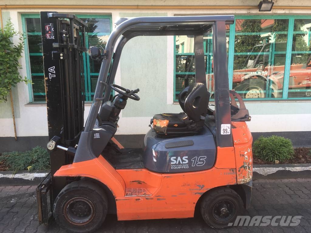 Toyota 7 FGF 15 /42/ V-3093 OB Gázüzemű targoncák