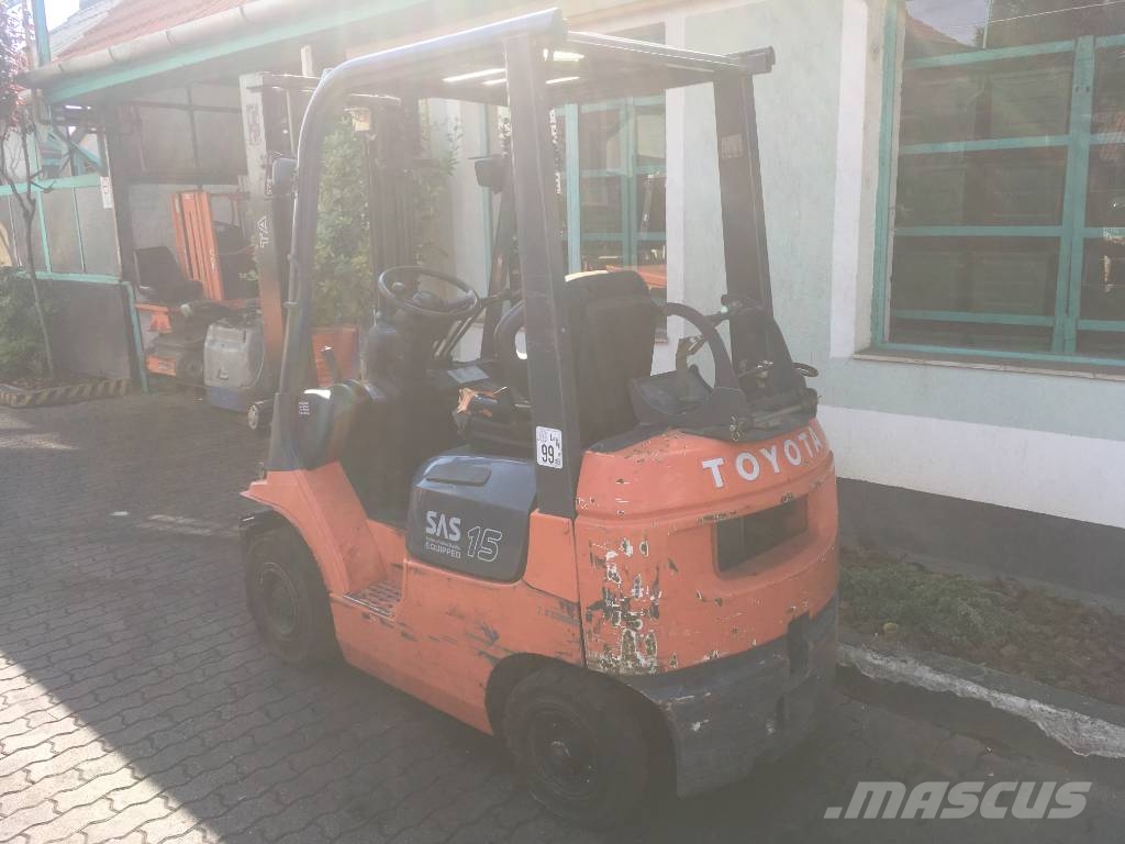 Toyota 7 FGF 15 /42/ V-3093 OB Gázüzemű targoncák