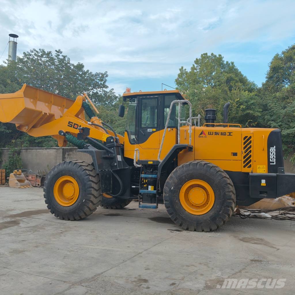 SDLG 958L Incarcator pe pneuri