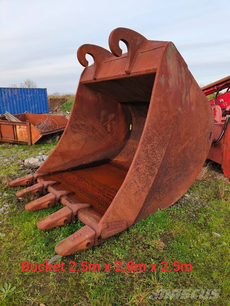Hitachi Ex1200-5 Kāpurķēžu ekskavatori