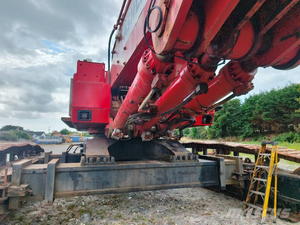 Hitachi Ex1200-5 Kāpurķēžu ekskavatori