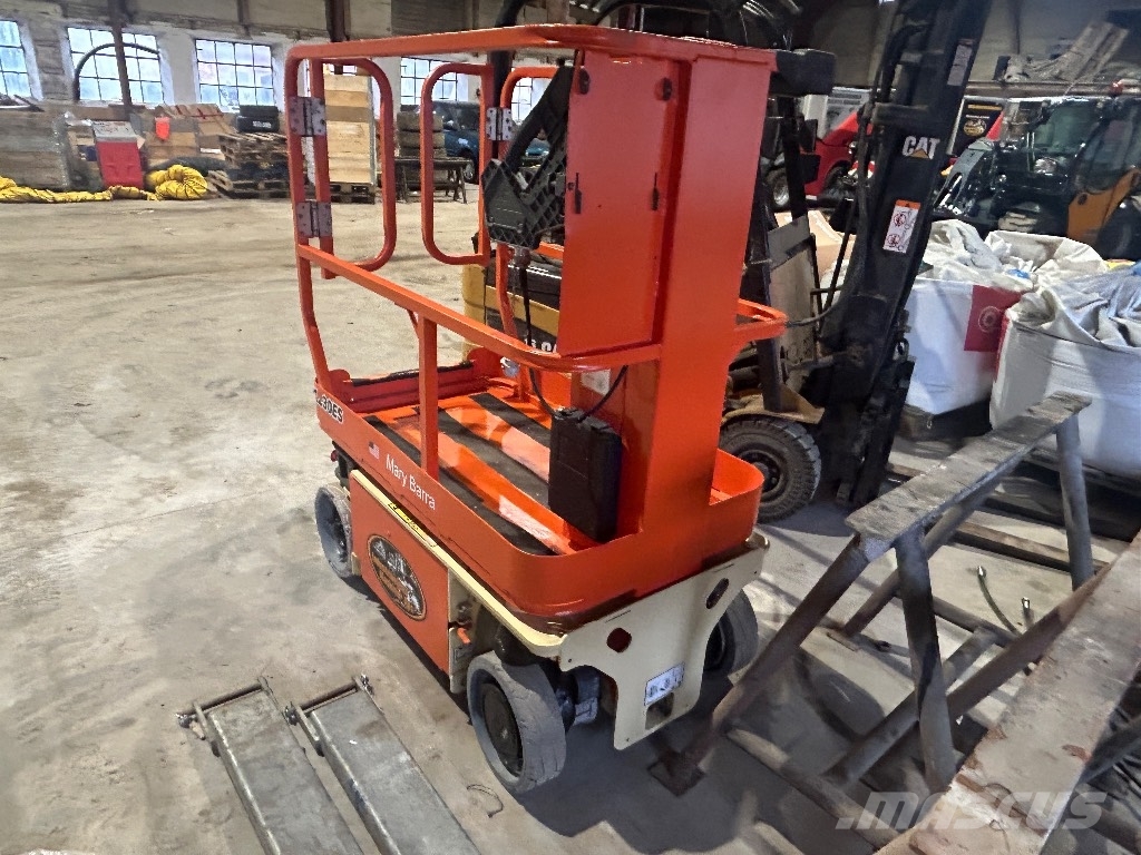 JLG 1230 ES رافعات السارية الرأسية