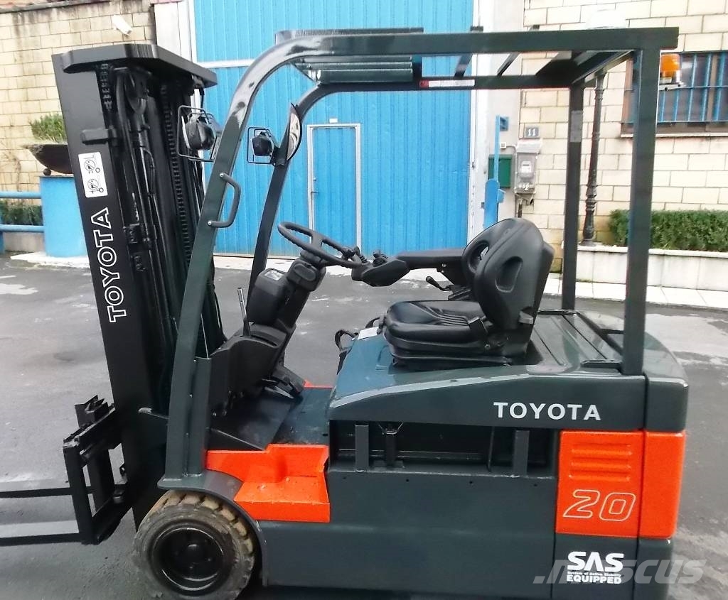 Toyota 7 FBEF 20 Електрически вилични кари-повдигачи