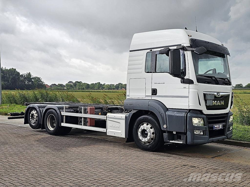 MAN 26.430 TGS LX PTO INT. 6X2-4 ST Camiones con chasís y cabina