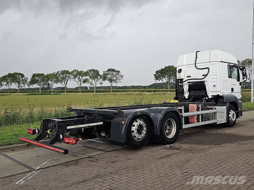 MAN 26.430 TGS LX PTO INT. 6X2-4 ST Camiones con chasís y cabina