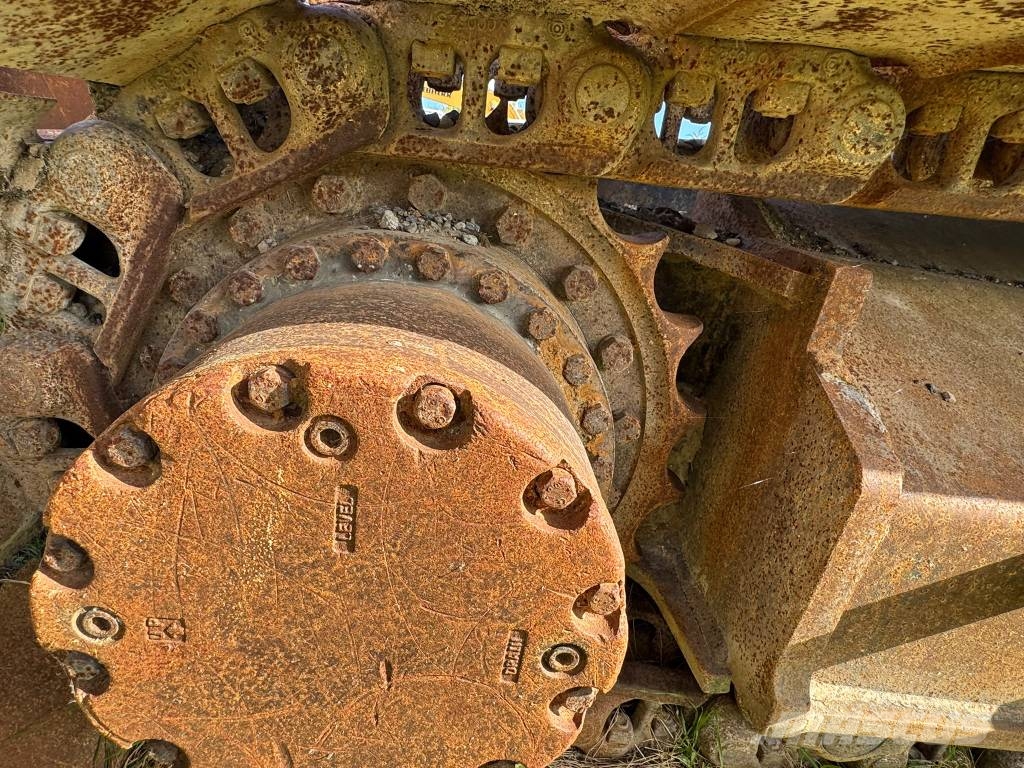 Hyundai HX 145 LCR Excavadoras sobre orugas