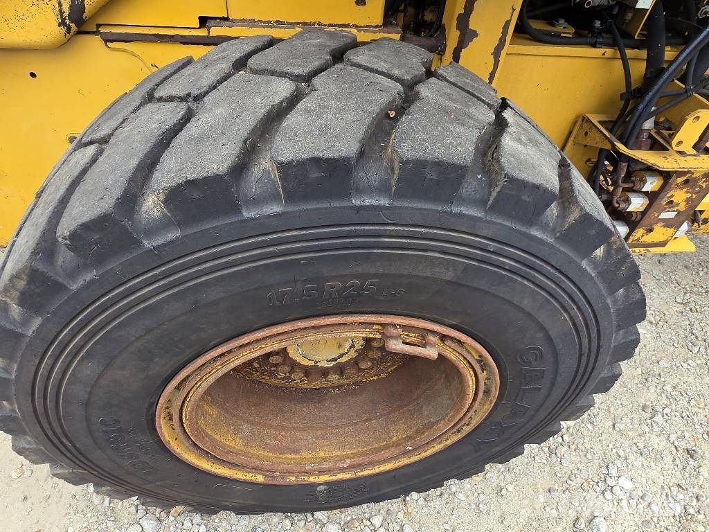 CAT 924 H Фронтальные погрузчики