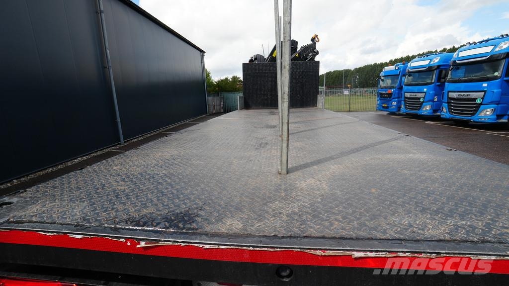 DAF CF 480 8x2 Open box truck with Hiab X-Hiduo 228 E- Grúas todo terreno