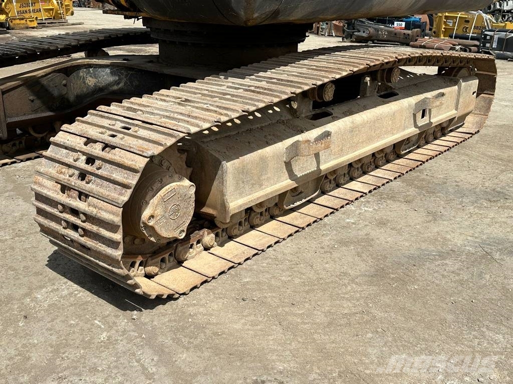 JCB JS 240 N LC Bageri guseničari