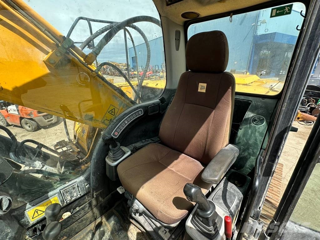 JCB JS 240 N LC Bageri guseničari