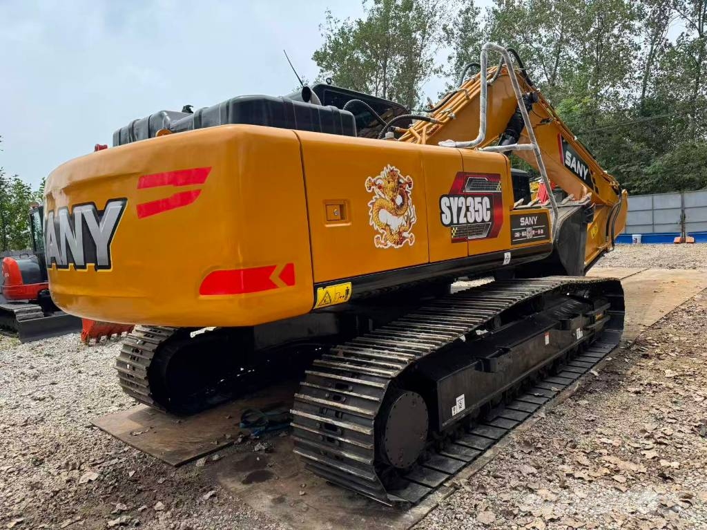 Sany SY 235 C Raupenbagger