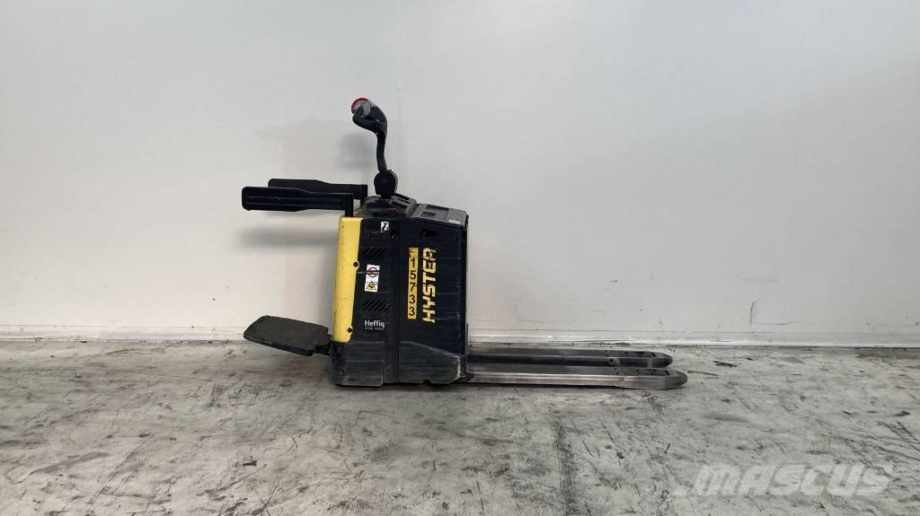 Hyster P 2.0 SFBW Vezetőállásos alacsony emelőkocsi